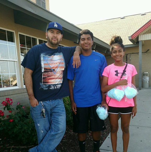 Meet your Posher, Shanell - Picture 3 of 3